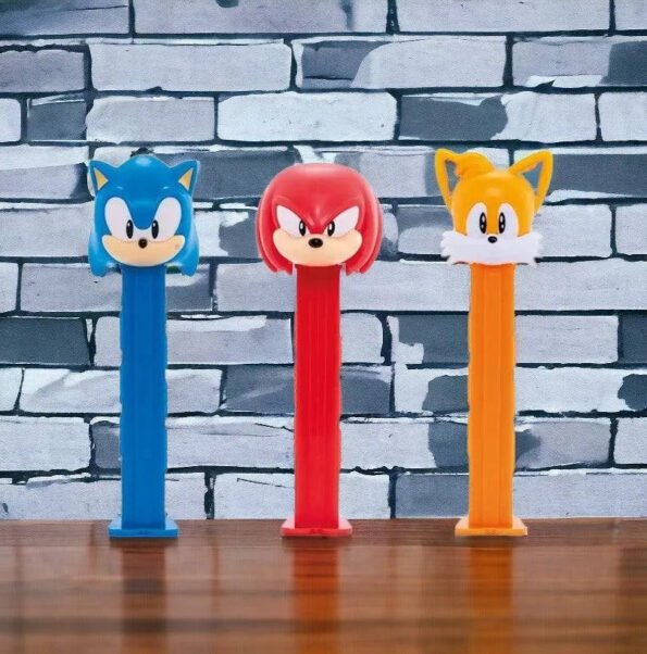 Pez - Pez Sonic - Sweets Dispenser with 2 Fruity Candy Tablet Packs, 17g - The Sweetie Shoppie