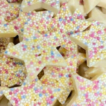 Hannah's - White Chocolate Snowie Stars - 100g - The Sweetie Shoppie